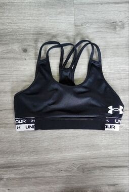 Girls/youth Under Armor sports bra Black/white Medium